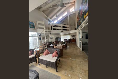 5_photo/9527385d03.6e7385e9f1616d4e-ATLAS-2ee5e8ec-9894-4b4e-850b-34557424c277.jpg de casa à venda com 4 quartos, 370m² em Trindade, Florianópolis