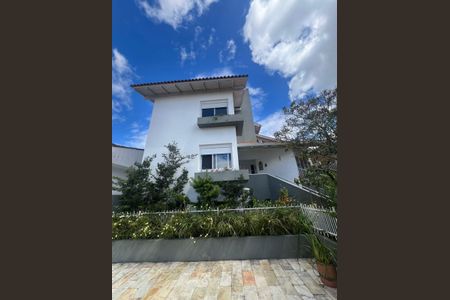 6_photo/9527385d03.6e7385e9f1616d4e-ATLAS-3b55a7c7-532a-41f6-a59a-5c0dcdcfadaa.jpg de casa à venda com 4 quartos, 370m² em Trindade, Florianópolis