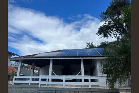 3_photo/9527385d03.6e7385e9f1616d4e-ATLAS-5f33fc39-e304-4cf7-9576-542fcccf8e4a.jpg de casa à venda com 4 quartos, 370m² em Trindade, Florianópolis