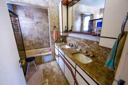 10_photo/9527385d03.7d44486df2fbe63f-ATLAS-4065d1af-4bde-432a-9dbb-ff65b5d3d503.jpg de casa à venda com 4 quartos, 370m² em Trindade, Florianópolis