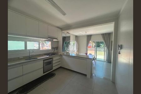 5_photo/9527385d49.470e3b4ecc8ee2ef-ATLAS-62d43e71-971c-4e36-8dda-d2e9f3e453d5.jpg de casa à venda com 5 quartos, 254m² em Trindade, Florianópolis