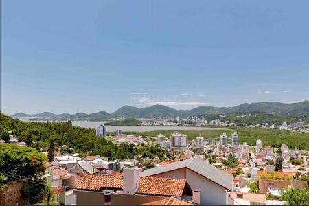 5_photo/9527385d9f.ceff8192393c33de-ATLAS-3b593b86-200a-4da2-815a-76cd335304bc.jpg de casa à venda com 4 quartos, 285m² em Trindade, Florianópolis