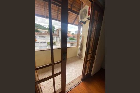 14_photo/9527385da5.aafc750051720c32-ATLAS-457f0d5b-dd69-4d1d-a910-da2f6a30fbb0.jpg de casa à venda com 4 quartos, 315m² em Trindade, Florianópolis