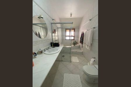 8_photo/9527385da5.aafc750051720c32-ATLAS-e683696e-e3be-4e9c-8c16-abf3376ceb78.jpg de casa à venda com 4 quartos, 315m² em Trindade, Florianópolis