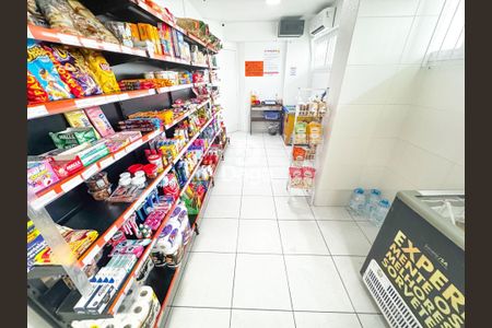 26_photo/9527385dcf.65eb5ceb4e193f27-ATLAS-99b284f3-6ec9-4e70-83ef-3f3603b273ac.jpg de apartamento à venda com 2 quartos, 67m² em Trindade, Florianópolis