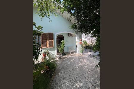 8_photo/952738676b.203ffe32249db6fb-ATLAS-0629e1d6-4572-41b9-a92f-8aa3fd6cfb60.jpg de casa à venda com 4 quartos, 1m² em Trindade, Florianópolis