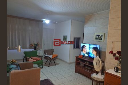 8_photo/9527386947.ceff8192393c33de-ATLAS-865766ba-6a0f-4ff4-8dcf-4cb36a8071e1.jpg de casa à venda com 8 quartos, 260m² em Agronômica, Florianópolis