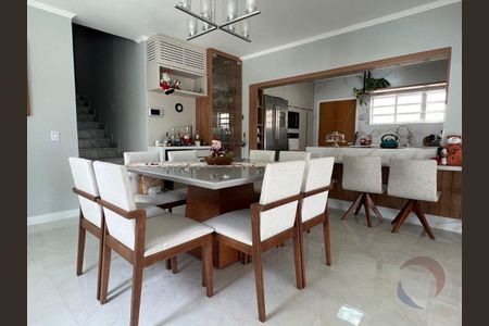 5_photo/9527386a05.3be18b52e244e7c2-ATLAS-9b9cdd23-47d3-4659-a886-e69cd13a7665.jpg de casa à venda com 4 quartos, 203m² em Centro, Florianópolis