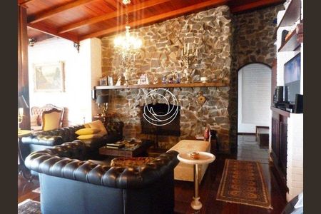 27_photo/9527386a43.18d35e9b3b089d06-ATLAS-46777355-b383-47d1-887c-d00aac59886d.jpg de casa à venda com 3 quartos, 700m² em Centro, Florianópolis