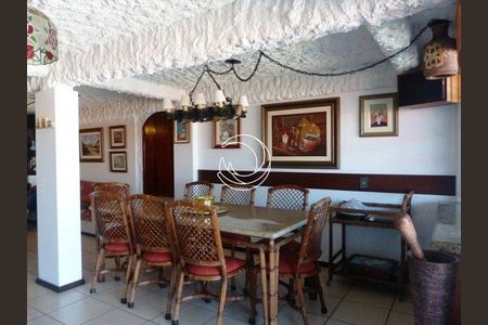 14_photo/9527386a43.18d35e9b3b089d06-ATLAS-50861a7a-7bf4-4d8a-8d6b-4d5b07f23abd.jpg de casa à venda com 3 quartos, 700m² em Centro, Florianópolis