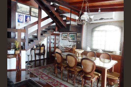 32_photo/9527386a43.18d35e9b3b089d06-ATLAS-d3258f7f-ddda-46f1-8814-dc28cf4fa289.jpg de casa à venda com 3 quartos, 700m² em Centro, Florianópolis