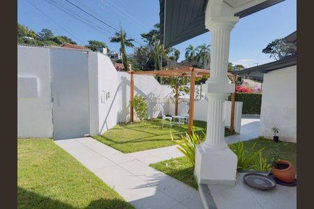 9_photo/9527386a6d.59b9fa3339c8dcb8-ATLAS-6f743679-16b2-4ef1-b3d1-0ea3c45d4c57.jpg de casa para alugar com 4 quartos, 297m² em Centro, Florianópolis