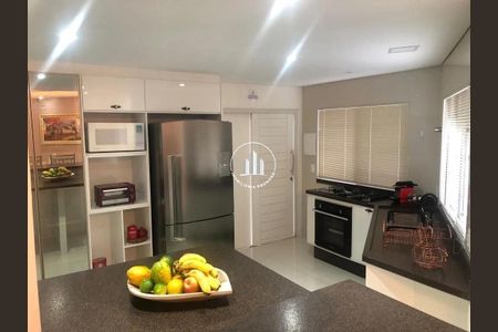 6_photo/9527386a6d.59b9fa3339c8dcb8-ATLAS-88dd2a33-c2a6-4cd3-bf7e-45385f76cb9b.jpg de casa à venda com 4 quartos, 295m² em Centro, Florianópolis