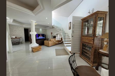 4_photo/9527386a6d.59b9fa3339c8dcb8-ATLAS-c75cf968-0437-49ab-ac20-d30a94abbb1b.jpg de casa à venda com 4 quartos, 295m² em Centro, Florianópolis