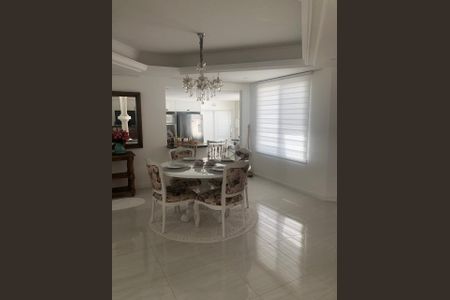 31_photo/9527386a6d.59b9fa3339c8dcb8-ATLAS-cd79ae06-8ce8-4da1-b519-4194b263d729.jpg de casa à venda com 4 quartos, 300m² em Centro, Florianópolis
