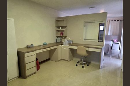 19_photo/9527386a7f.929e80df48862145-ATLAS-91689dbd-b7fc-4dbf-bcf2-56ed1a56ecef.jpg de casa à venda com 4 quartos, 420m² em Centro, Florianópolis