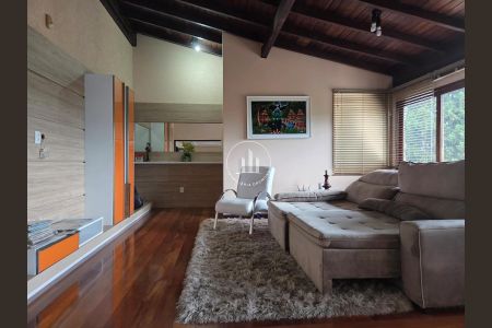 12_photo/9527386a7f.929e80df48862145-ATLAS-941b6b08-820e-4a21-aa00-e2808409cfd2.jpg de casa à venda com 4 quartos, 420m² em Centro, Florianópolis