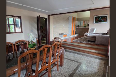 9_photo/9527386a7f.929e80df48862145-ATLAS-e1978aad-2a43-448f-ae09-90f8df826a8c.jpg de casa à venda com 4 quartos, 420m² em Centro, Florianópolis