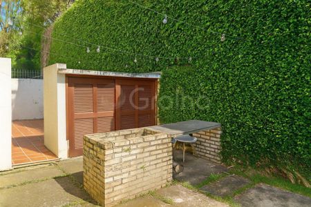 25_photo/9527386a8f.e182d30f96765f76-ATLAS-4cb56de9-37d8-46b0-ab4e-71e8c9bd91d6.jpg de casa à venda com 3 quartos, 199m² em Centro, Florianópolis