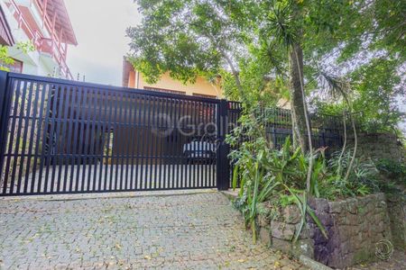 2_photo/9527386a95.94eccd8fc9add72f-ATLAS-556f879c-cdf1-4c94-856d-21f4dcbd8c71.jpg de casa para alugar com 4 quartos, 410m² em Centro, Florianópolis