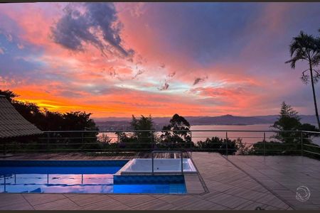 25_photo/9527386a9b.af347c9732486112-ATLAS-e339d277-c80a-4a05-8164-0ced7e2fcdfd.jpg de casa à venda com 4 quartos, 410m² em Centro, Florianópolis