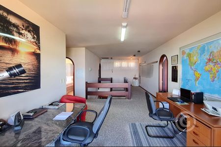 36_photo/9527386a9d.6ba4ef9df26df2e3-ATLAS-2c4852b5-94ef-4e91-a644-aa6fc8a6fe63.jpg de casa à venda com 4 quartos, 410m² em Morro da Cruz, Florianópolis