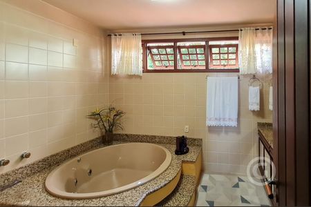 29_photo/9527386a9d.6ba4ef9df26df2e3-ATLAS-ee6360a8-3e7c-4682-8966-3679d31664d7.jpg de casa à venda com 4 quartos, 410m² em Morro da Cruz, Florianópolis