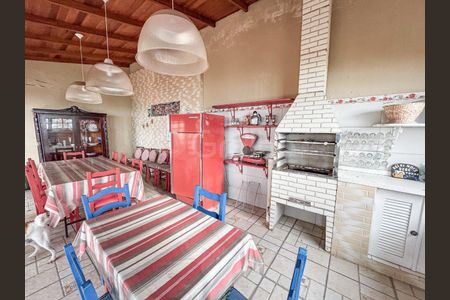 42_photo/9527386af1.f593c65414f33db3-ATLAS-367d62db-4d6e-48c7-ae6d-d540d6205aaf.jpg de casa à venda com 9 quartos, 678m² em Centro, Florianópolis