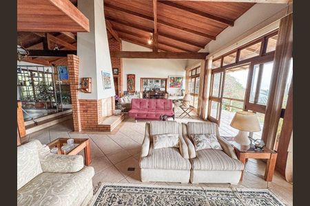 18_photo/9527386af1.f593c65414f33db3-ATLAS-de8f9e9f-2712-4e9b-aae9-02ad9a44e716.jpg de casa à venda com 9 quartos, 678m² em Centro, Florianópolis