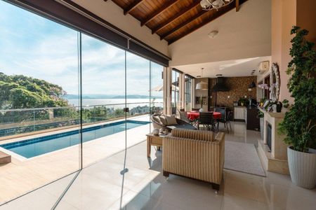 4_photo/9527386b3d.7e2ea02b9085bf9d-ATLAS-1fad877e-7f5d-4b5b-9686-adc043ad0bef.jpg de casa à venda com 4 quartos, 370m² em Centro, Florianópolis