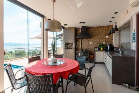 2_photo/9527386b3d.7e2ea02b9085bf9d-ATLAS-59d6cb85-a0cc-439e-88a9-35cbd9b192d0.jpg de casa à venda com 4 quartos, 370m² em Centro, Florianópolis