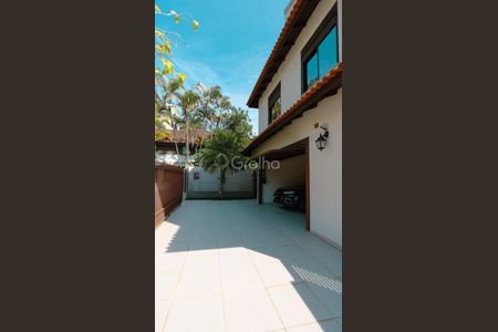 44_photo/9527386b3d.7e2ea02b9085bf9d-ATLAS-9aaa5e80-79e4-4489-bfa7-eb766240ad9b.jpg de casa à venda com 4 quartos, 370m² em Centro, Florianópolis