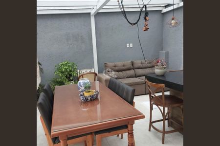 5_photo/9527386d47.42fc04046762a4be-ATLAS-1a476984-5ebe-4fdd-a7eb-e094d5a68929.jpg de casa à venda com 3 quartos, 230m² em Agronômica, Florianópolis