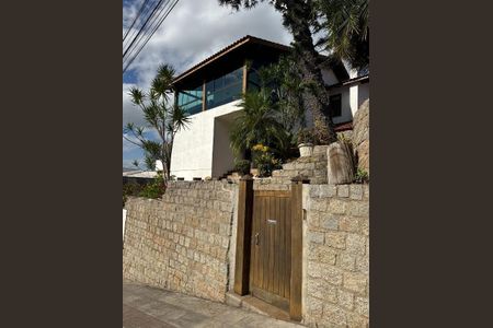 8_photo/9527386d71.74dbc9aa7d3e0758-ATLAS-4c8c77c0-e8cd-49ac-9002-b93033437582.jpg de casa à venda com 4 quartos, 407m² em Agronômica, Florianópolis