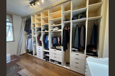 10_photo/9527386d71.74dbc9aa7d3e0758-ATLAS-5d68e848-a9ce-4a73-8733-a75be0d9a9fe.jpg de casa à venda com 4 quartos, 407m² em Agronômica, Florianópolis