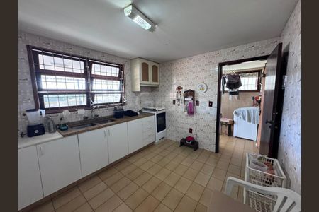 5_photo/9527386dab.58506769bdfd2446-ATLAS-c5cef3f8-067a-44b3-8601-a8058010de48.jpg de casa à venda com 4 quartos, 274m² em Agronômica, Florianópolis