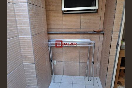 10_photo/9527386e3f.c804f14b029171f4-ATLAS-62726a9e-8bfd-462d-983f-e4e5d0ff23e2.jpg de casa à venda com 8 quartos, 233m² em Agronômica, Florianópolis