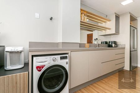 6_photo/9527386f09.dea96bd6facc8909-ATLAS-2a1d2784-3ad7-43e7-8d4a-ee8ca64fb548.jpg de apartamento à venda com 2 quartos, 60m² em Agronômica, Florianópolis