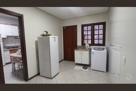 7_photo/9527386f21.081c2bc358cf1cab-ATLAS-51d64d40-1865-4cf6-b98e-daef09d80aff.jpg de casa à venda com 4 quartos, 162m² em Agronômica, Florianópolis