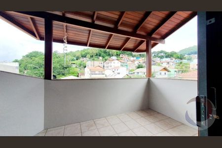 19_photo/9527386f21.081c2bc358cf1cab-ATLAS-64458776-abf3-4877-96ac-80da4017fb72.jpg de casa à venda com 4 quartos, 162m² em Agronômica, Florianópolis