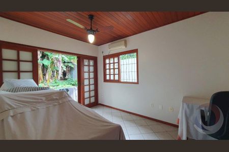 22_photo/9527386f21.081c2bc358cf1cab-ATLAS-739272f3-0311-4f8b-a1e3-ac72ddffaced.jpg de casa à venda com 4 quartos, 162m² em Agronômica, Florianópolis