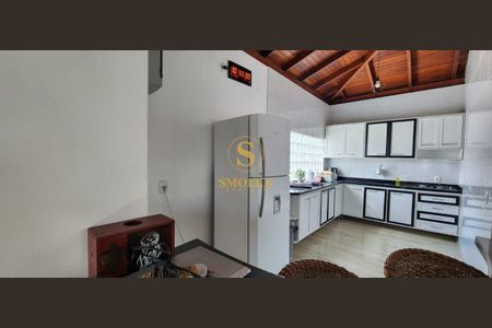 2_photo/9527386f89.5a85c5bdfef41cf9-ATLAS-e9fb61bb-bc14-4c9c-ad2d-d06b488d3db7.jpg de casa à venda com 3 quartos, 360m² em Agronômica, Florianópolis