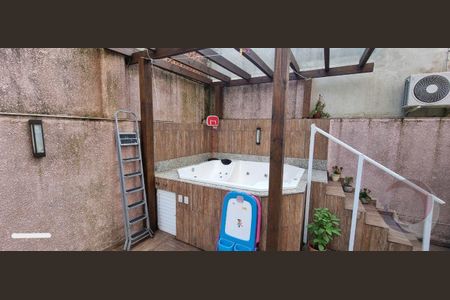 18_photo/9527386faf.5fd695f0dfc27b8f-ATLAS-ec0bd76d-0f7a-4aa0-a1f8-3ad5a0dcc56e.jpg de apartamento à venda com 2 quartos, 128m² em Agronômica, Florianópolis