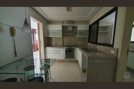 6_photo/952738723f.b738b1ca547fcb0b-ATLAS-2acd89ef-742a-497c-b1c6-e158855a947f.jpg de apartamento à venda com 3 quartos, 121m² em Agronômica, Florianópolis