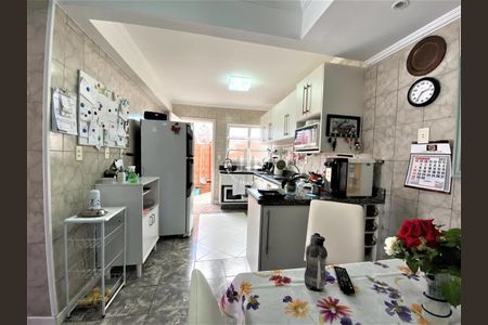 4_photo/9527387283.28f6ec5d72603be5-ATLAS-20990a21-ebad-4e32-bd4e-0f71655af92b.jpg de casa à venda com 3 quartos, 190m² em Agronômica, Florianópolis