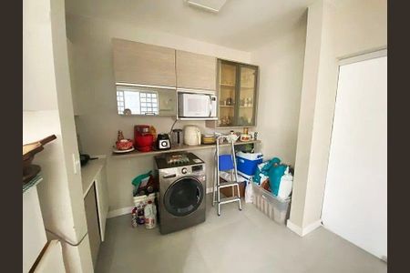 9_photo/95273872a7.517dfe94024b9c02-ATLAS-09e68097-e256-4eae-9a6e-4f2e9944b40b.jpg de casa à venda com 3 quartos, 419m² em Agronômica, Florianópolis