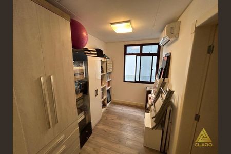 5_photo/95273872ed.081c2bc358cf1cab-ATLAS-46fc27bc-aefe-4b5c-acfa-a3a2ef30e1b1.jpg de apartamento à venda com 4 quartos, 130m² em Agronômica, Florianópolis