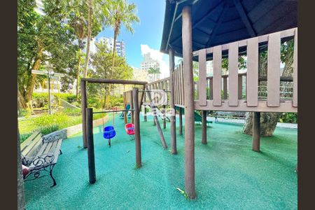 12_photo/952738734b.ea34f889a25af2cb-ATLAS-4faa827b-5140-4456-9043-e23d5d6b878e.jpg de apartamento à venda com 4 quartos, 166m² em Agronômica, Florianópolis