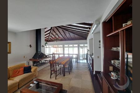 3_photo/9527387e23.15f4a19d538e62fb-ATLAS-b43d74ca-0180-484e-8cbb-de701e7f418b.jpg de casa à venda com 5 quartos, 382m² em João Paulo, Florianópolis