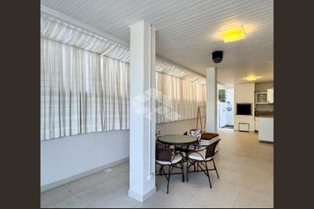 6_photo/95273880ad.e17343cf5b702f60-ATLAS-4e62f5f0-1584-47f4-bb7e-0cdcf9c945bd.jpg de casa à venda com 4 quartos, 302m² em João Paulo, Florianópolis